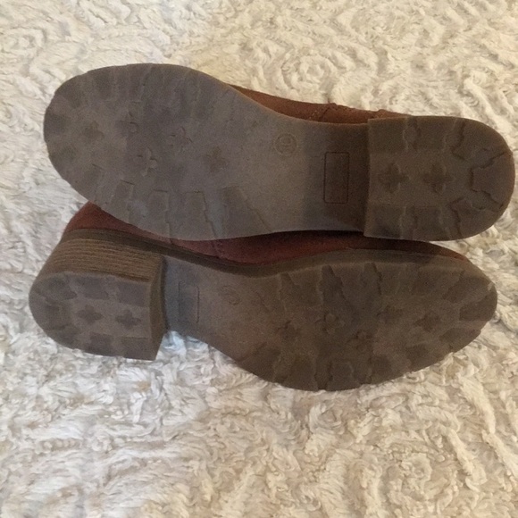 Mossimo boots - Picture 3 of 4